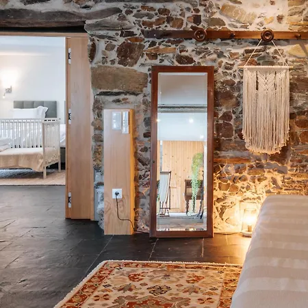 Real Ii By Mycelia * Real (Castelo de Paiva)